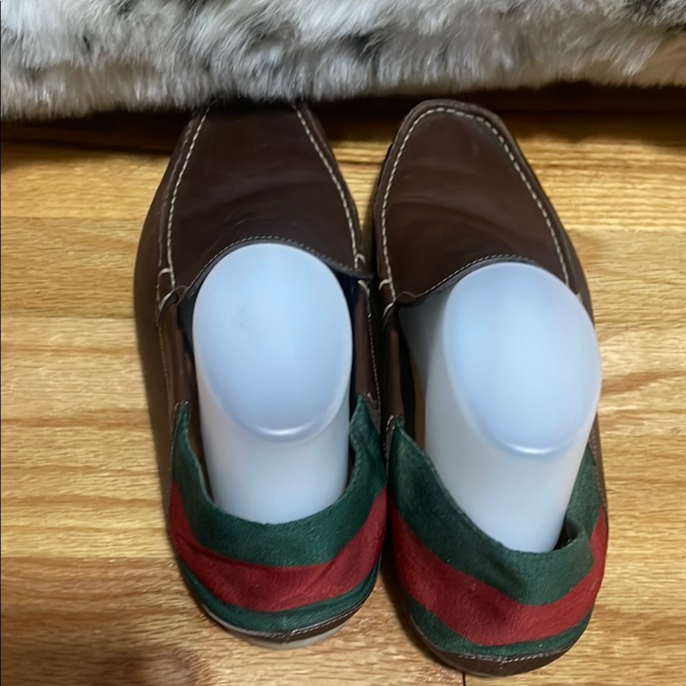 Gucci unisex Brown and Green Suede Loafers with Moccasin Design - Picture 3 of 13